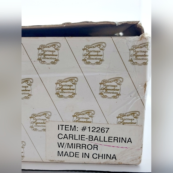 Vintage Heritage Signiture Collection Carlie Ballerina Porcelain Doll & mirror‎ - Picture 10 of 11